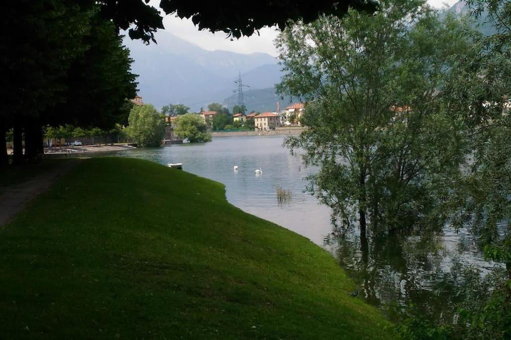 Casa Zia Luisa Lägenhet Lecco Exteriör bild